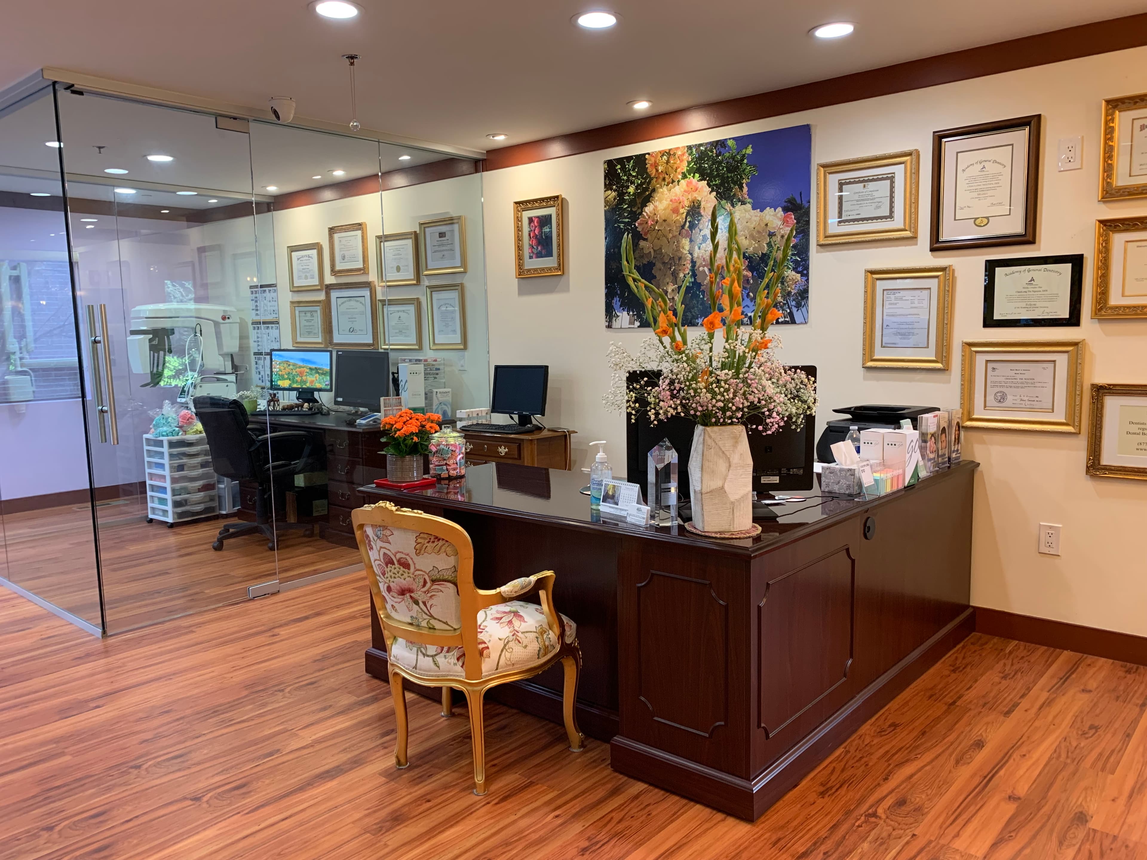 Menlo Park Dental Excellence reception and lobby photo 9